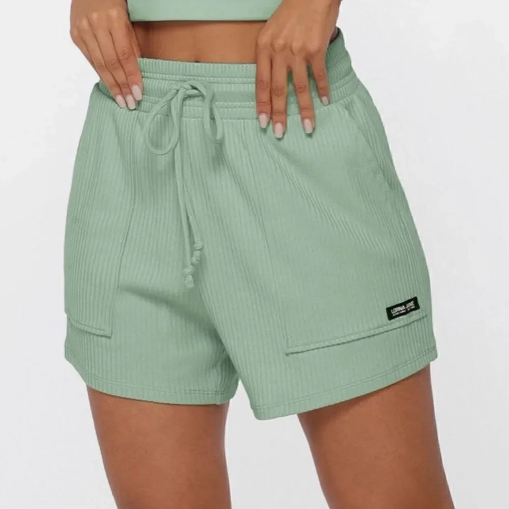 NWT Lorna Jane High Rise Relaxed Shorts